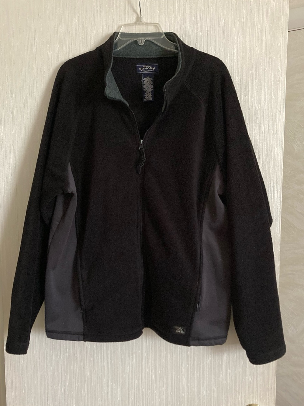Sonoma Black Men’s Performance Fleece Jacket with Contrast Panels